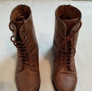 Brown women boots